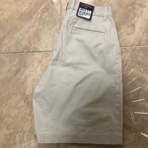 NWT Bills Khakis Mens Shorts Size  32